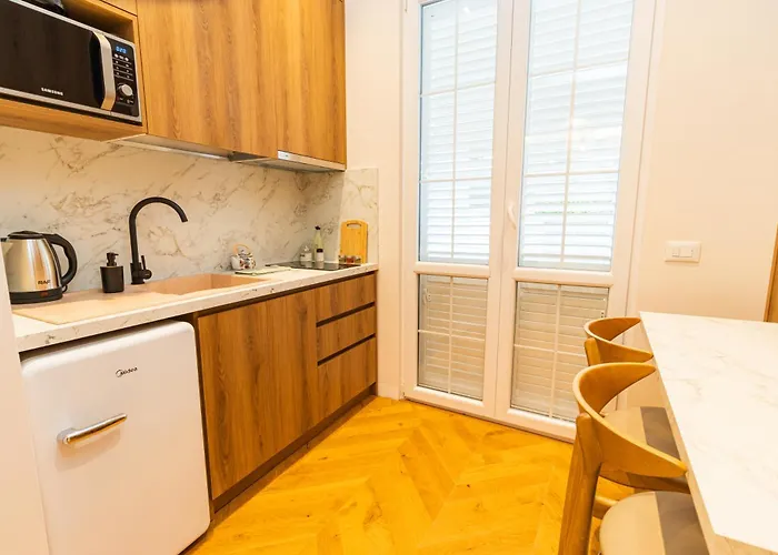 Blossom Cane Apartman Tirana